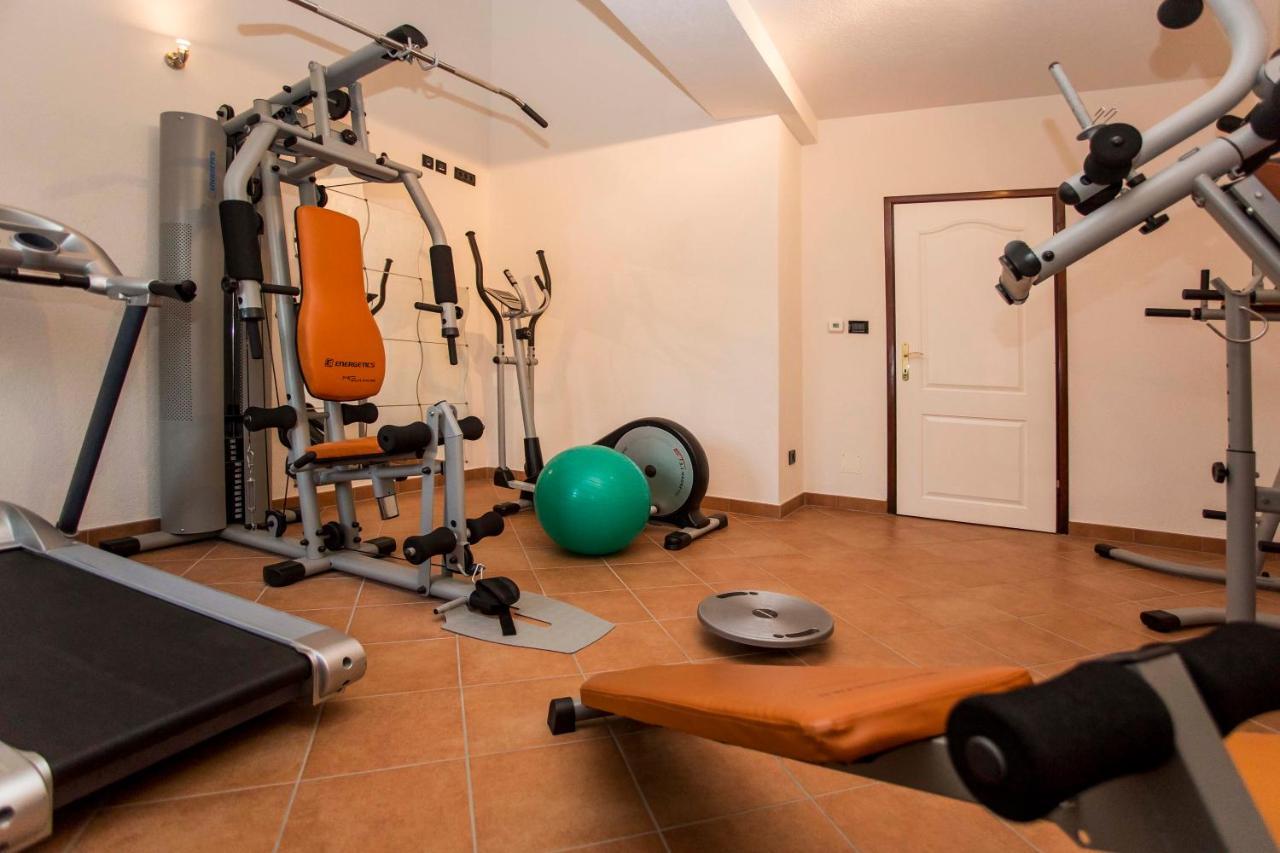 Holiday House Alex Ровінь Екстер'єр фото