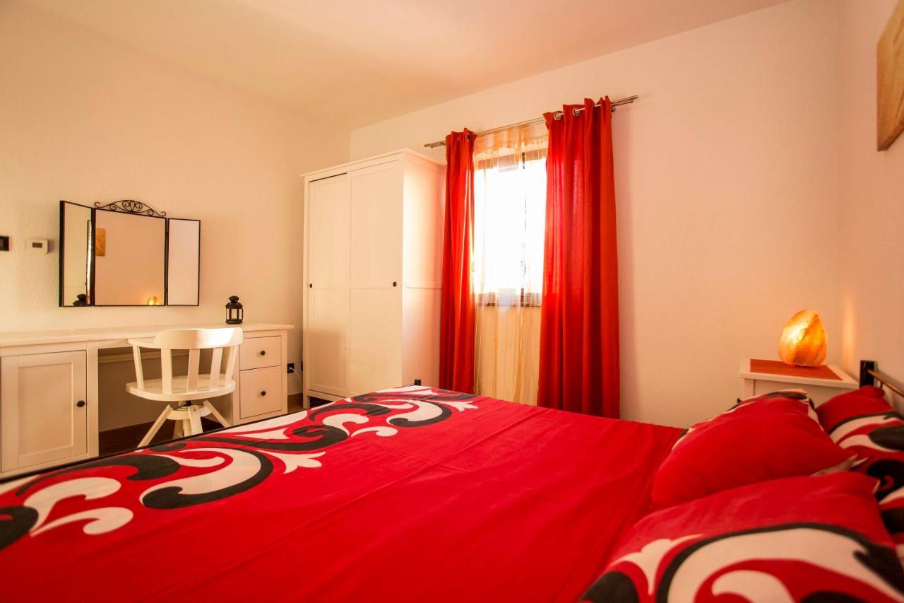Holiday House Alex Ровінь Екстер'єр фото
